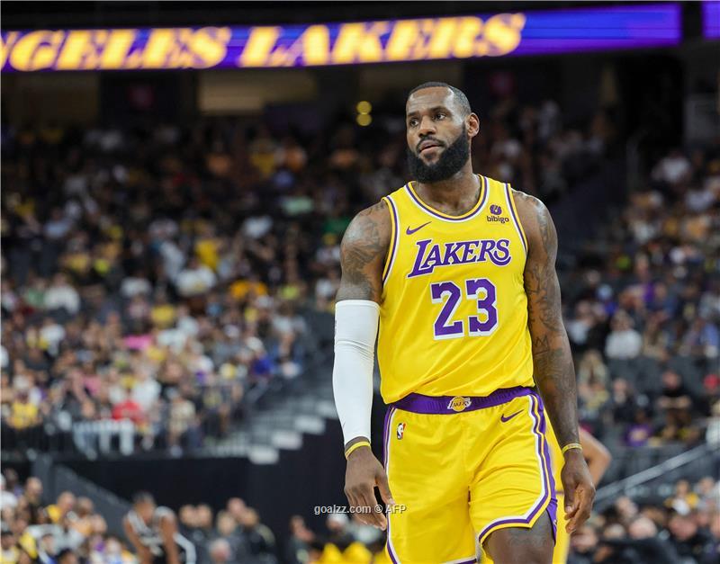 LeBron James Breaks Abdul-Jabbar's NBA All-Time Points Record—Renewing  Debate Over Greatest Of All Time