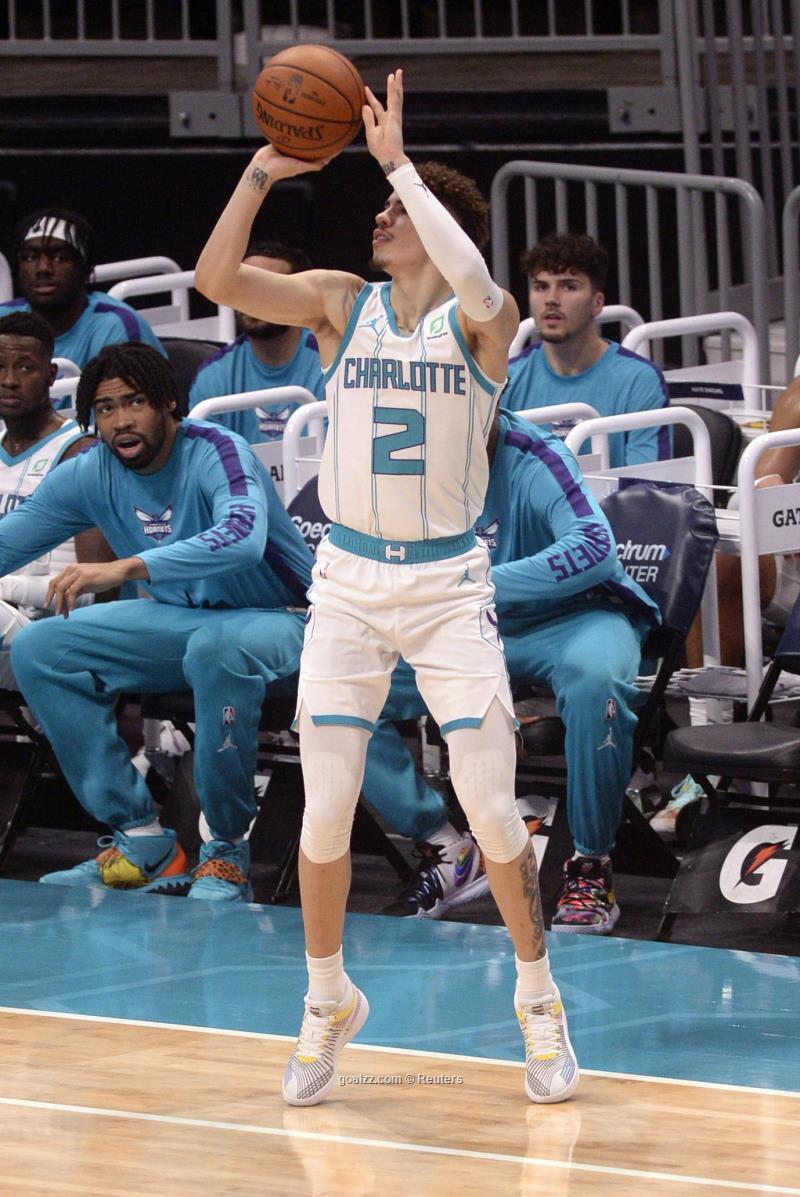 NBA - LaMelo Ball's all-around game lifts the Charlotte